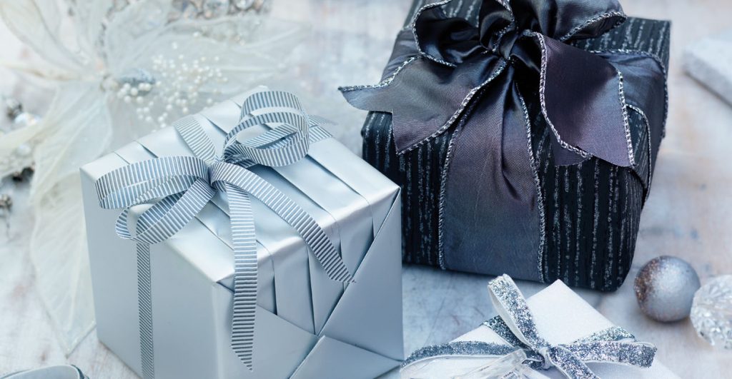 Giftwrapped by Jane Means - December 2016 - Issue 258